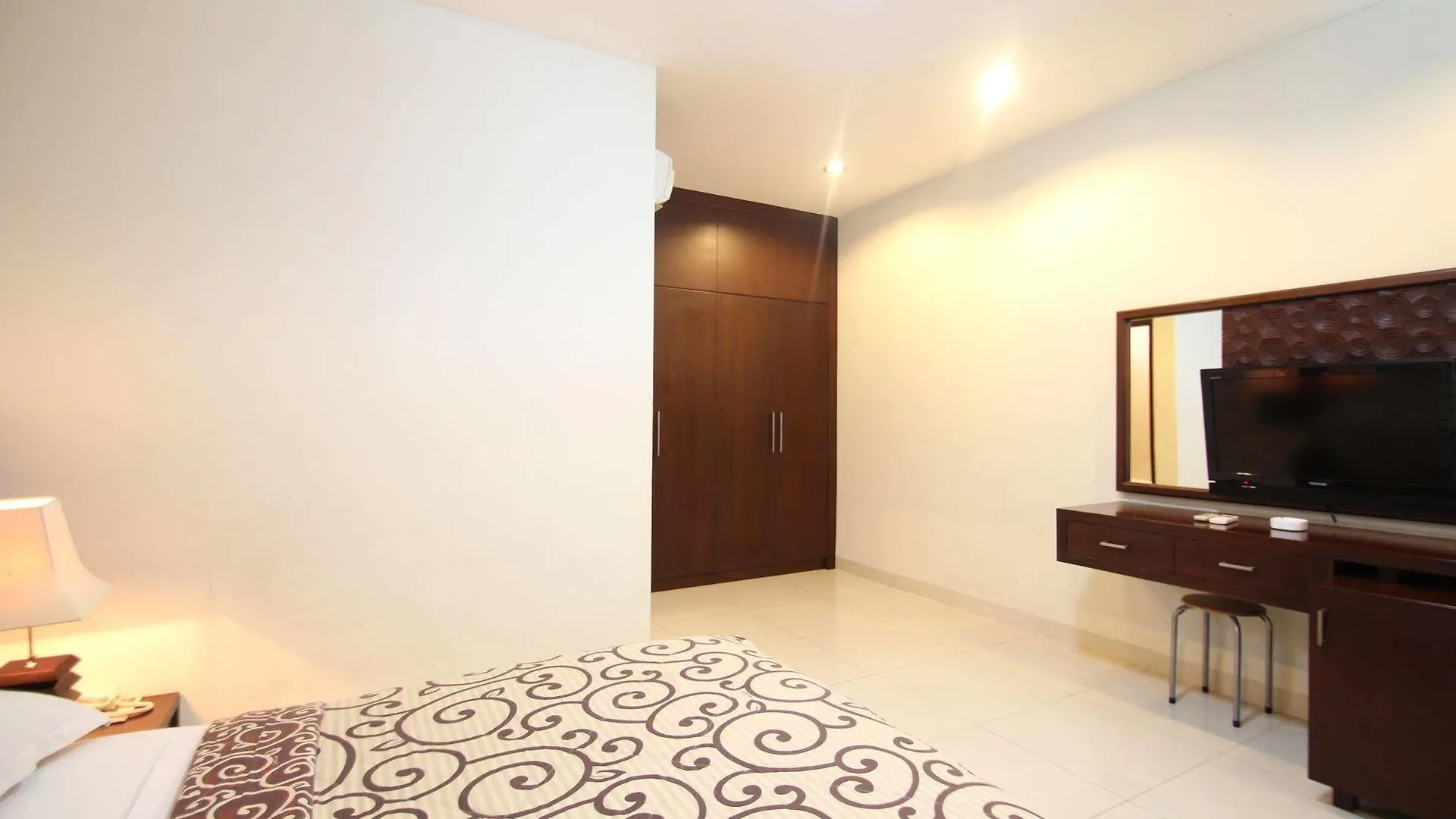 Simpang Inn Hotel Legian